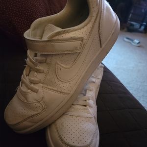 Nike sneaker boys size 3Y